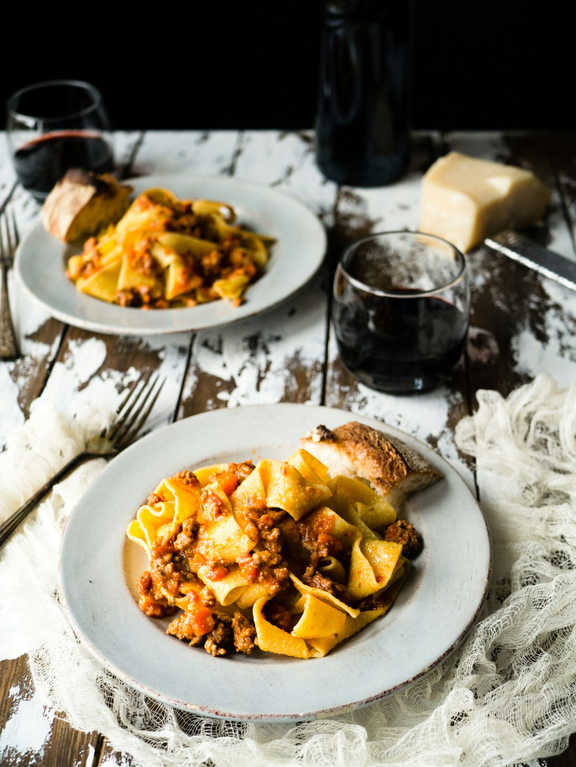 Traditional pasta al ragù recipe